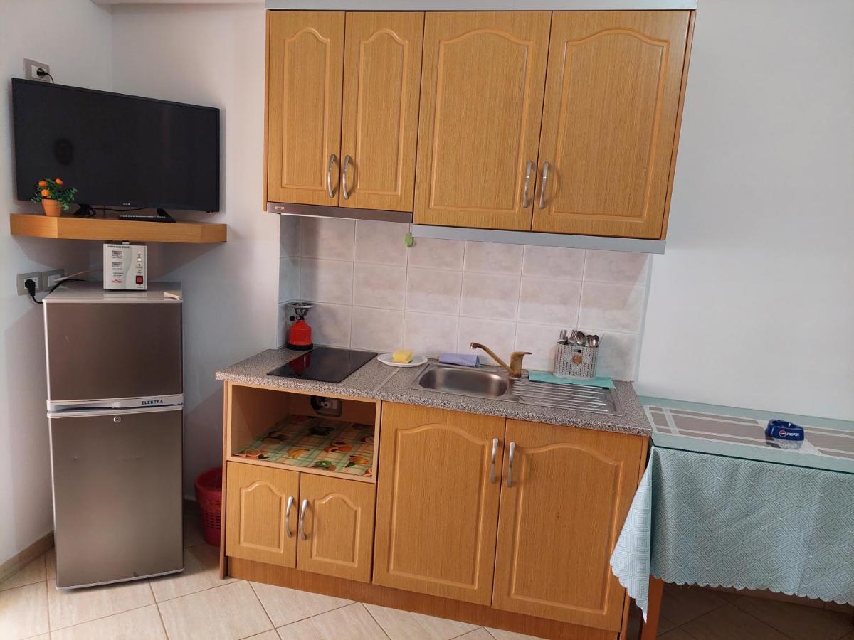 Villa Mihal Apartments クサミル エクステリア 写真