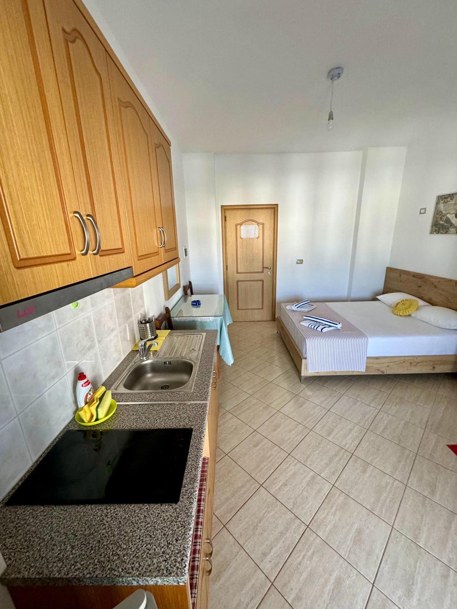 Villa Mihal Apartments クサミル エクステリア 写真