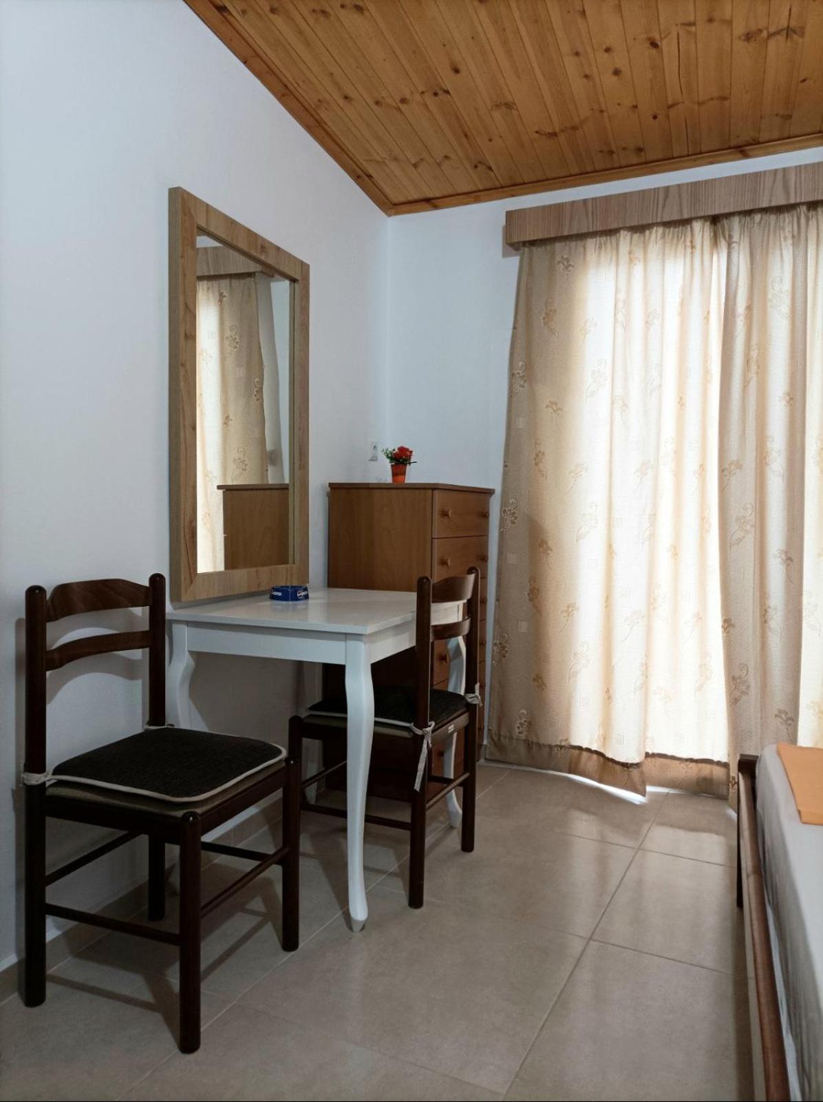 Villa Mihal Apartments クサミル エクステリア 写真